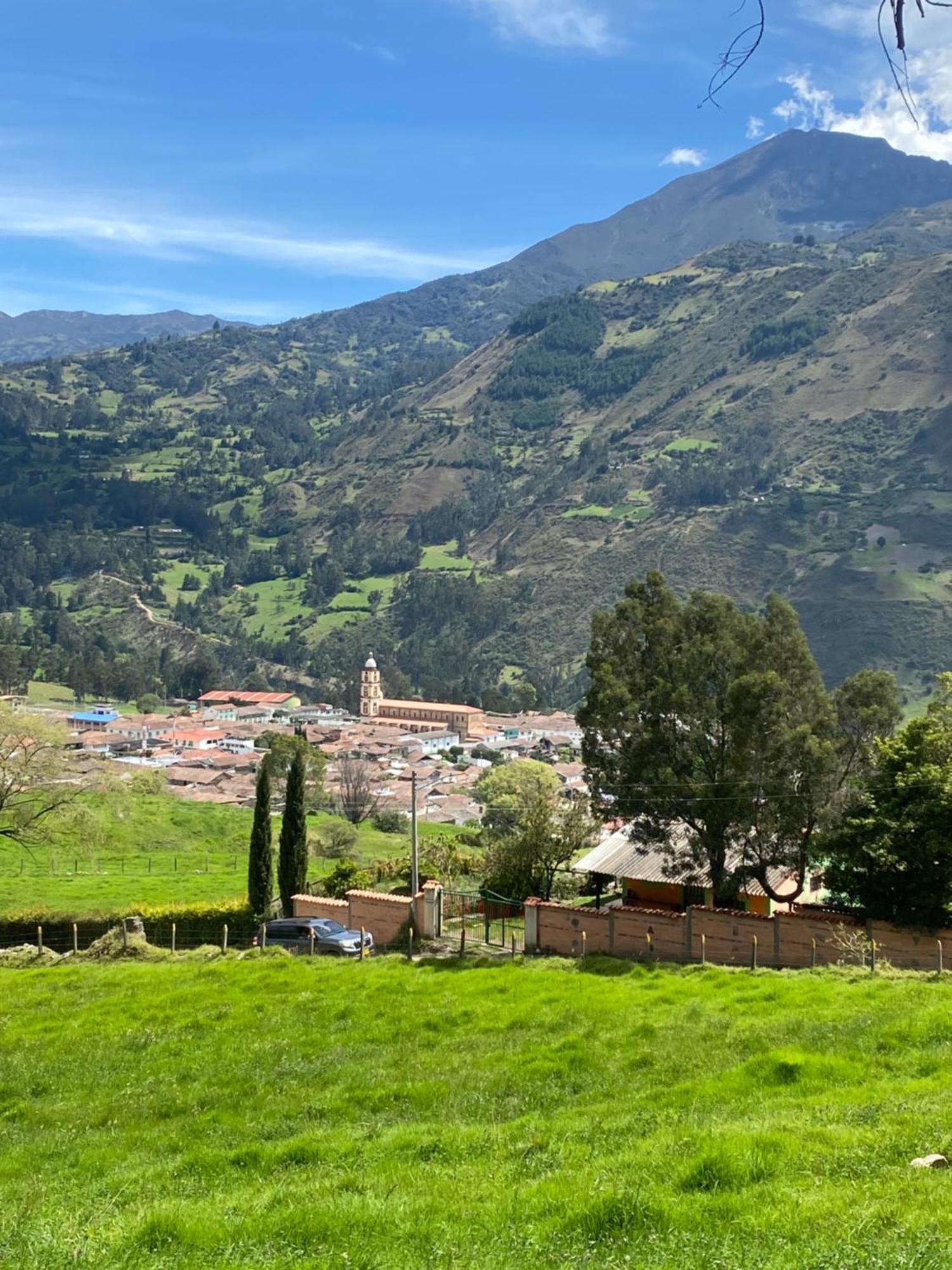 Gll Hotel El Cocuy Exterior photo